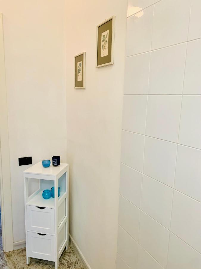 Via Solaro, Appartamento In Pieno Centro Formia Exteriör bild